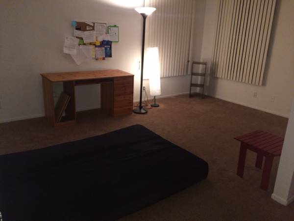 x00241100  ROOMMATE NEED  ASAP culver city 2bed2bath FURNISHED close to UCLA