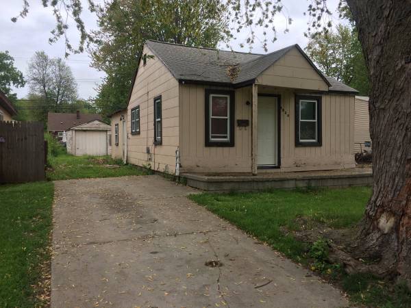 x0024525  Two rooms for rent (wayne)