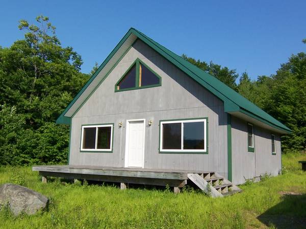 x0024124000  Wonderful cabin on 96 ac in Richford, VT (Richford)