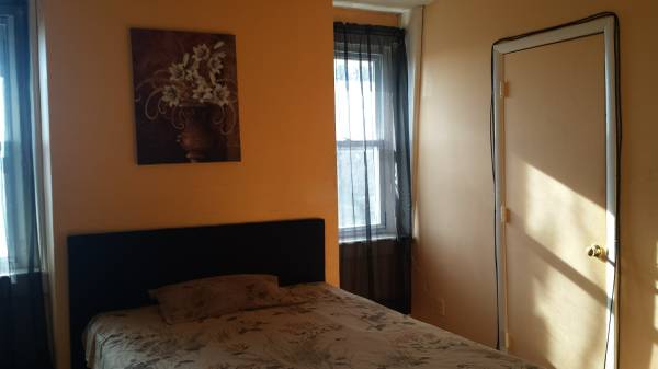 x0024150 Room for Rent (Wilmington)