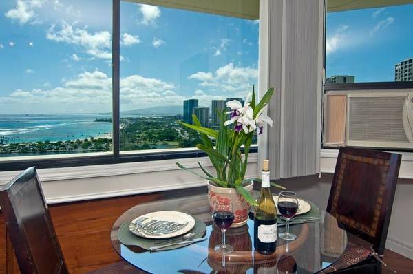 x0024160  Premium Oceanfront Condo Waikiki Marina 2402