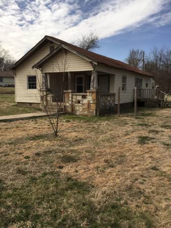 x002425000  4 bedroom 1 bath home for sale (Muskogee)
