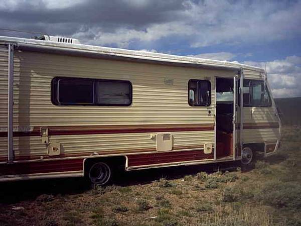x002430000  10 acres and Motor home 30,000 (Three Forks RdAtlantic City,WY)