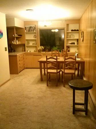 x0024500  Looking for one ore two people to share rent on a house. (Around Fargo)