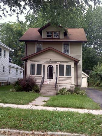 x0024350  Room for rent  350 per month  all utilities included (Pontiac)