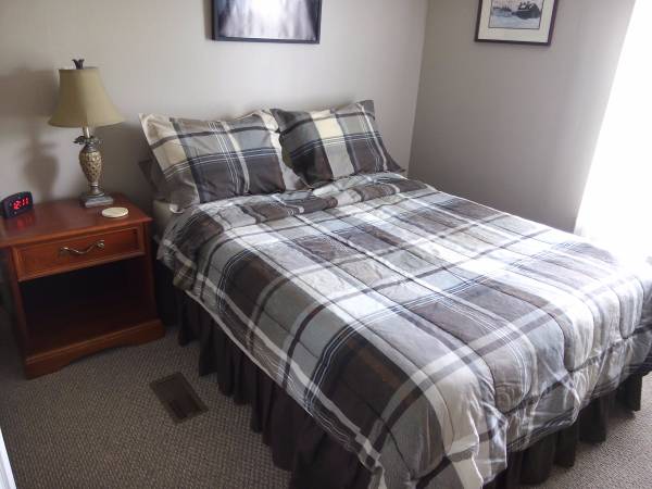 x0024450  Furnished Room, Utilities Included 30 mins from Jay Peak and Burke Mtn (Orleans)