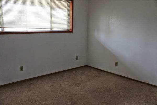 x0024450  Looking for awesome roommates (SE Portland)