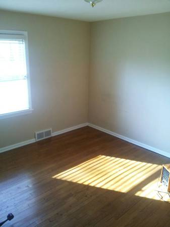 Looking to share my condo... (N. Ridgeville)