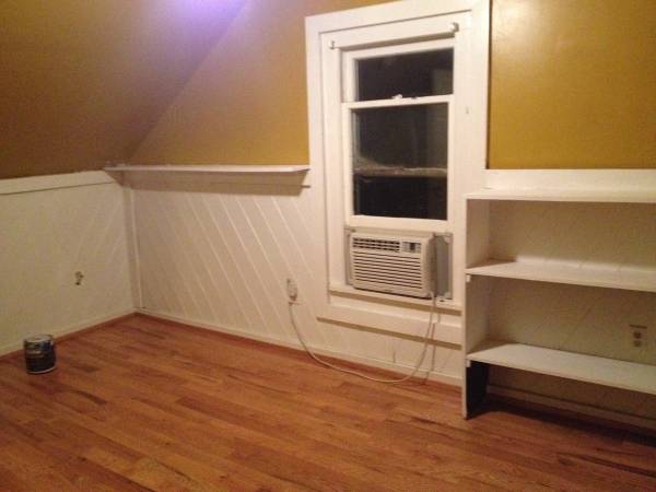 x0024550 Entire upstairs for rent in Victorian home (North End)