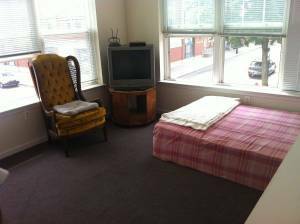 x0024725  Rooms for rent (Center city area)