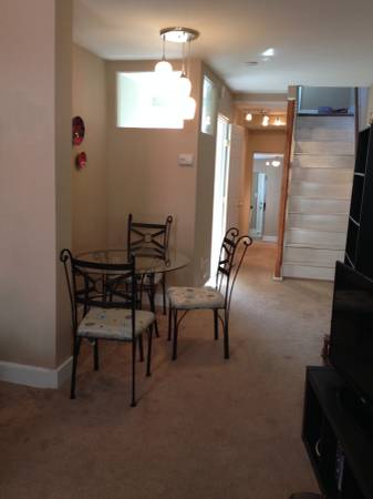 x0024800  Bedroom available in quiet Butchers Hill row house (butchers hillupper fells point)