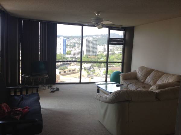x0024830  Great Opportunity to live Downtown (Honolulu Tower)