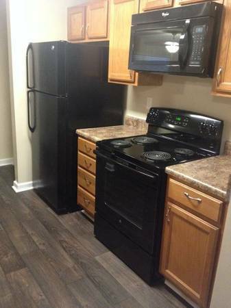 x0024400  22M looking for room (Columbus)