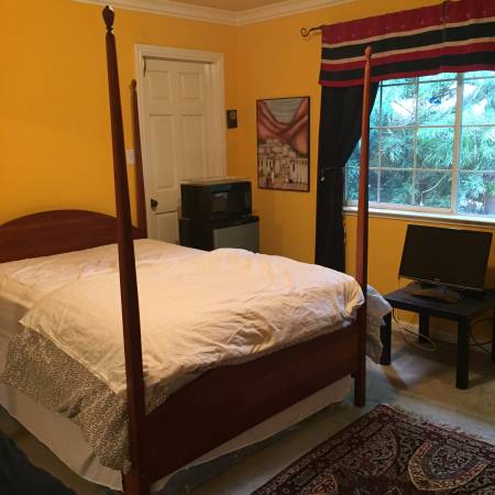 x0024850  850 Room available for Rent (redwood city)