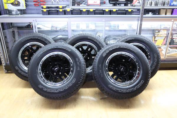 x5  17 Off Road Jeep Wrangler Tires and Wheels Brand New w Spare