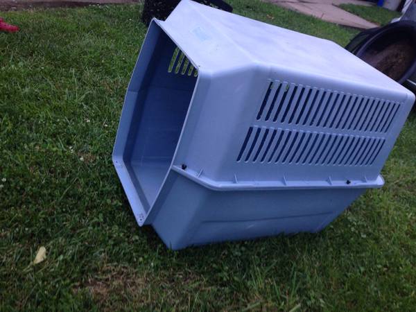 XL Dog housekennel (Omaha)