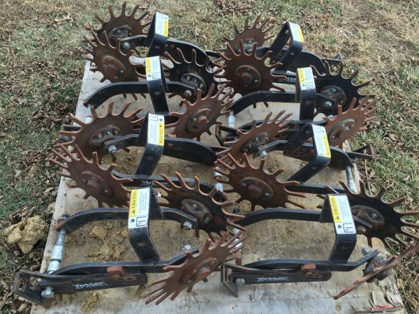 Yetter trashwhippers for Yetter No Till Coulter