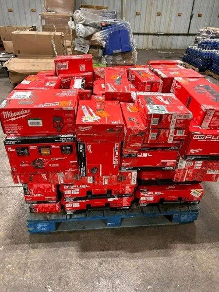 100 UNITS – Milwaukee Tools Pallet (Medium Lot)